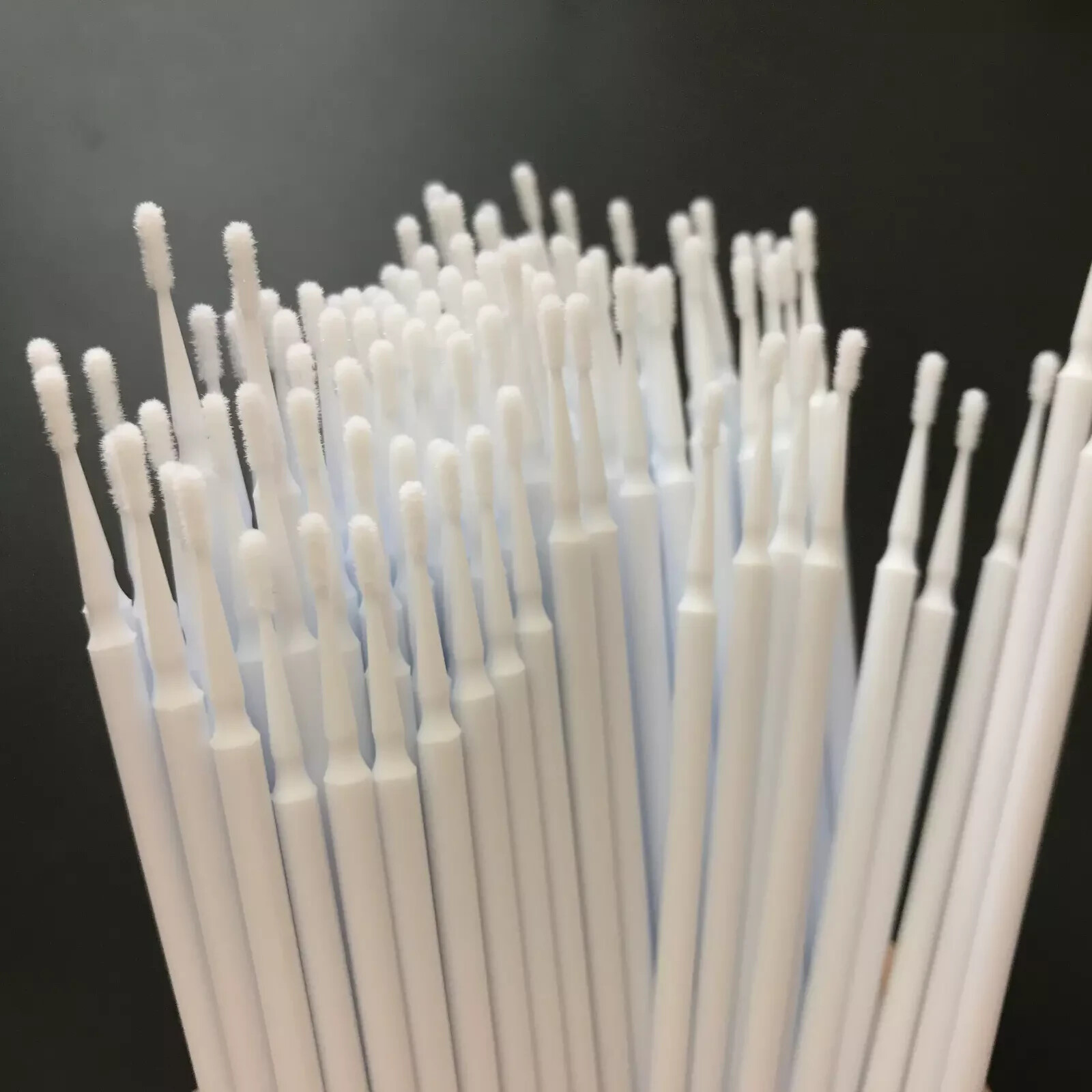 100Pcs Dentistry Disposable Dental Micro Brushes Applicators Brush Tips Sticks
