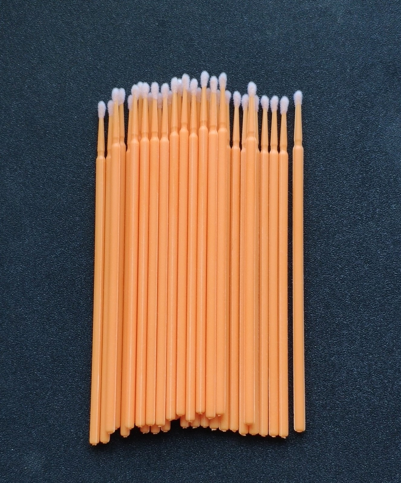 100Pcs Dental Micro Brush Disposable Materials Tooth Applicators Brush Cleaning